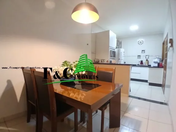 Imagem Casa para Venda em Limeira, Jardim Ipanema, 2 dormitórios, 1 banheiro, 2 vagas