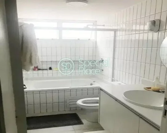 Imagem Ótimo apartamento em Moema Pássaros - 111m² - Andar alto - Living com varanda - Sala de jantar - ...