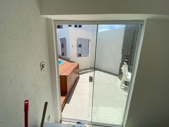 Imagem Cobertura Triplex com Piscina Privativa e Vista Mar na Pituba ? Oportunidade!