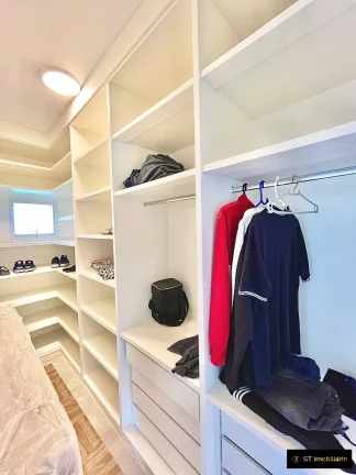 Imagem Casa a venda em Atibaia - Condomínio Fechado, 1.000 m² e 3 Suítes!
