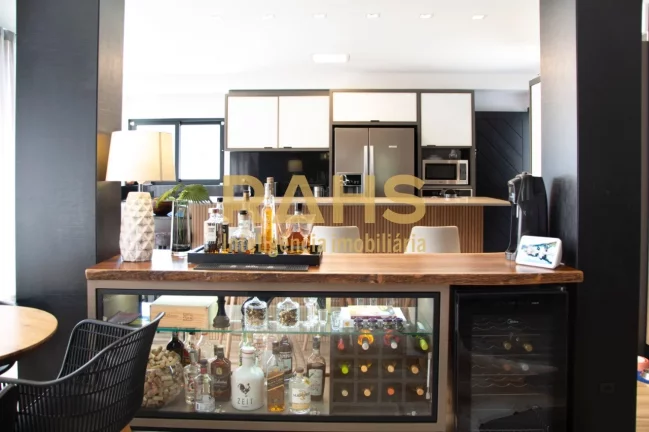 Imagem Linda residência em localização priveligiada no bairro América, pronta para ser sua! Casa de 439...