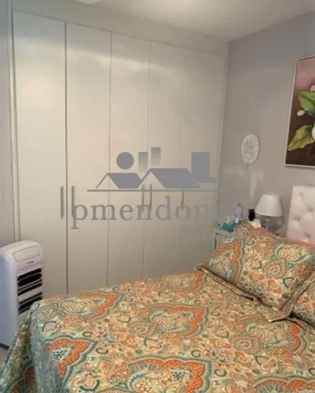 Imagem Apartamento amplo e bem dividido, com living para 2 ambientes, 03 quartos sendo 1 suíte, banheiro s...