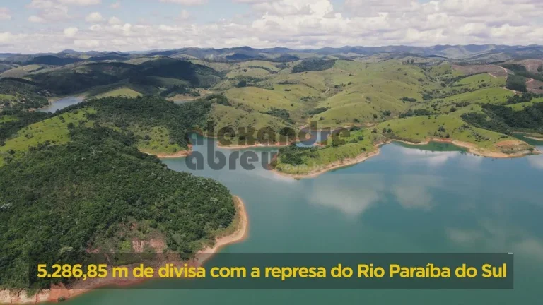 Imagem Fazenda de 130 alqueires à venda em Santa Branca com 30 córregos