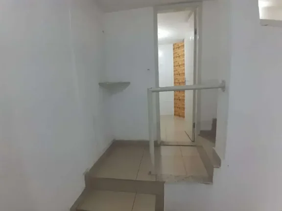 Imagem Loja para alugar em Barbacena, Pontilhão, 80m2