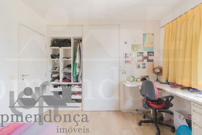 Imagem Apartamento em Higienópolis com 3 quartos ( 1 suíte ) e 1 vaga, 126m²