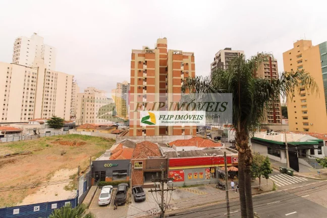 Imagem More em um apartamento com 207 m², 4 suítes, 2 vagas de garagem no miolo do Cambuí - Campinas - SP