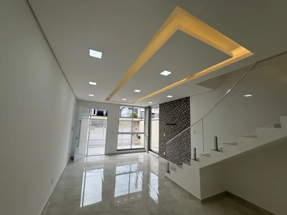 Imagem Linda Casa à Venda no Condomínio Villas do Jaguarí.