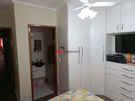Imagem Casa à venda 3 Quartos, 1 Suite, 3 Vagas, 214M², Parque Novo Oratório, Santo André - SP