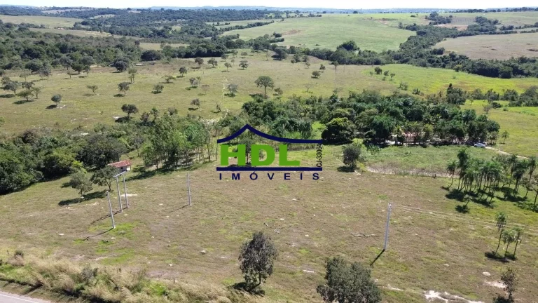 Imagem Chácara com 30,87 Hectares beira asfalto 85 kms de Goiânia
