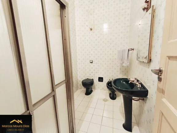 Imagem Casa Sobrado próxima a Estação de Metrô Vila Madalena com 2 Dormitórios e 2 Vagas