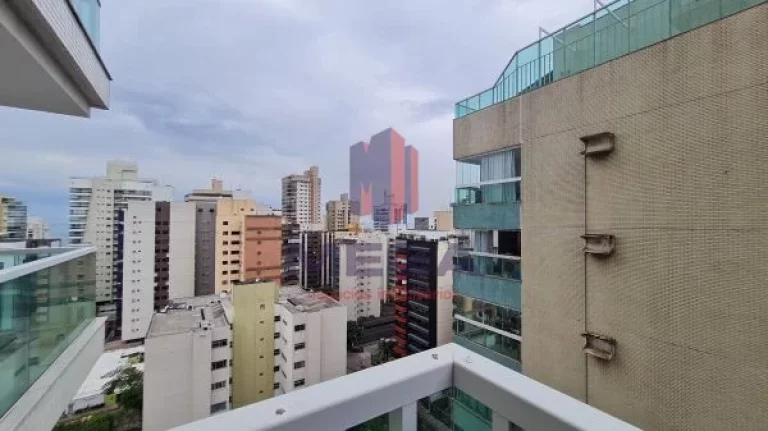 Imagem Maravilhoso imóvel com 3 quartos/suíte na região mais nobre da Praia da Costa. Em frente ao Shopping