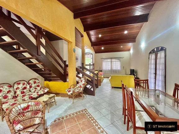 Imagem Linda Chácara à venda em Atibaia/SP - Condomínio Fechado - 4.000m²!