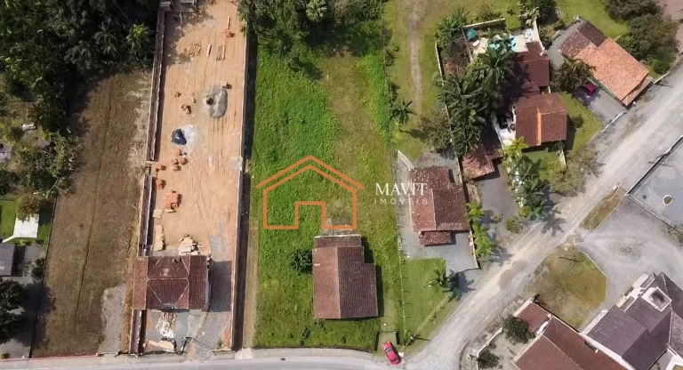 Terreno à venda em Joinville-SC, bairro Pirabeiraba, com 3.618,00 m² de área - Imperdível oportunidade!