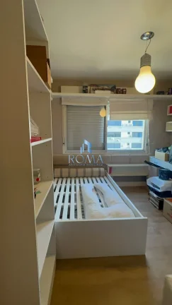 Imagem Apartamento semimobiliado de 03 dormitórios no Centro de Santa Maria.