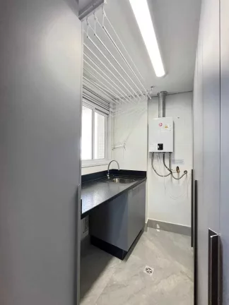 Imagem Apartamento mobiliado com 3 dormitórios sendo 2 suítes e 2 vagas de garagem em Itajaí