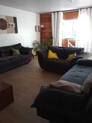 Imagem Casa mista mobiliada com 6 dormitórios sendo3 suítes e 4 vagas e em Barra Velha/SC