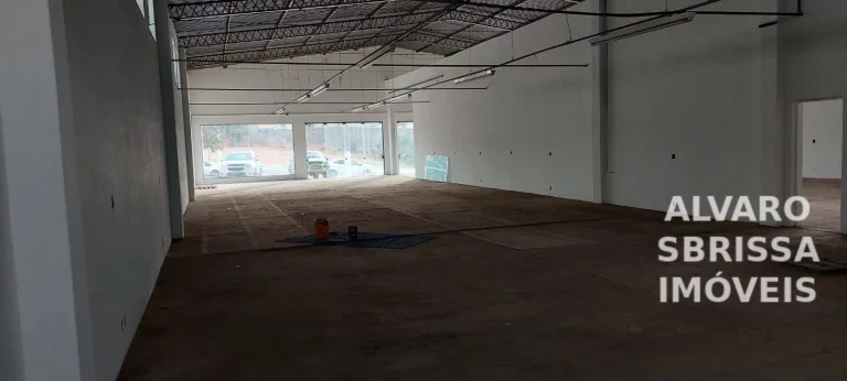 Imagem Galpão comercial com 700 m2 mais 200 m2 no subsolo para locação no B São Luíz em Itu SP localização perfeita para comércios em geral ou igrejas