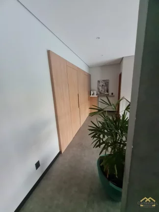 Imagem Casa Alto Padrão com 3 suítes e Piscina - Condomínio Brisas Jundiaí