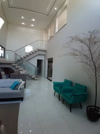 Imagem Linda casa com 4 dormitórios à venda no Swiss Park
