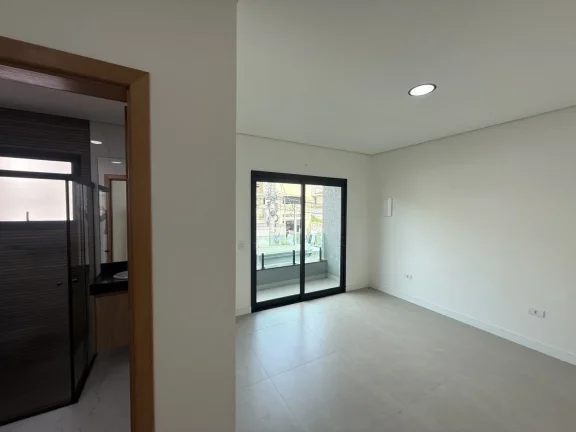 Imagem Casa à Venda com Piscina e Planejada na Cozinha em Cajamar