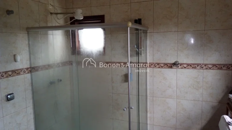 Imagem Excelente sobrado em condomínio tranquilo e arborizado, com 196 m² de construção em terreno ampl...
