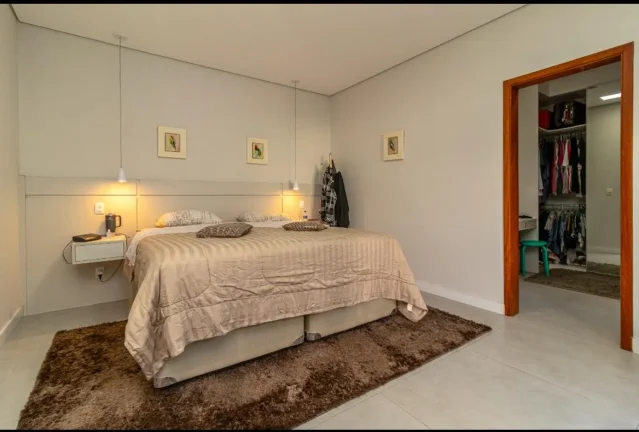 Imagem Casa em Condomínio de Luxo em Sorocaba-SP, Bairro Caguassu: 3 Quartos, 3 Suítes, 4 Salas, 5 Banheiros, 4 Vagas, 285m²!