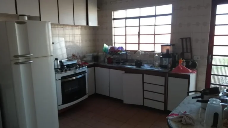 Imagem Sobrado para Venda por R$350.000,00 com 2 dormitórios, 2 vagas e 1 banheiro - Jardim guaianazes, São paulo / SP - Cód. BDI24985