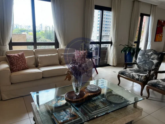 Imagem Imperdível oportunidade de adquirir amplo apartamento de luxo em Moema, São Paulo-SP: 4 quartos, 4 suítes, 2 salas, 6 banheiros, 6 vagas - 313m²!
