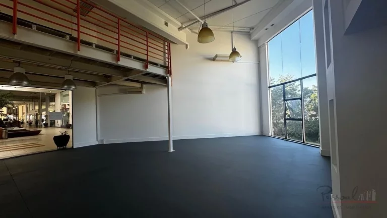 Imagem Sala comercial à venda na SC-401, Florianópolis, com *250 m² de área privativa. O imóvel é ide...