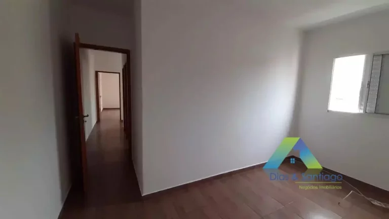 Imagem Casa à venda com 3 dormitórios e 2 vagas em Jardim Clímax, São Paulo/SP