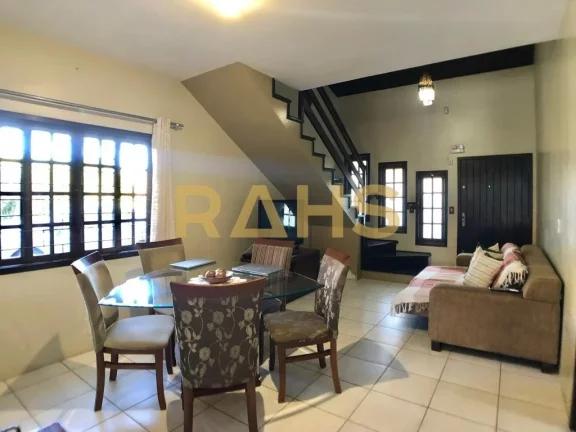 Imagem Sobrado com 2 suítes e 1 quarto, ampla área gourmet com churrasqueira e piscina, 2 vagas de garage...