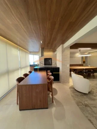 Imagem Apartamento 287m², 100% reformado, nunca habitado, mobiliado, andar com vista livre. Possui 3 dormi...