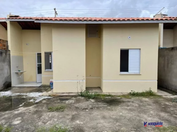 Imagem VENDO CASA 2/4 EM CONDOMINIO NO SIM