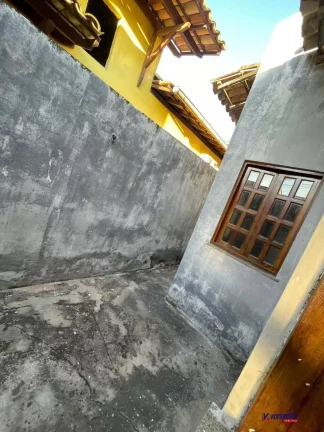 Imagem VENDO CASA EM CONDOMINIO