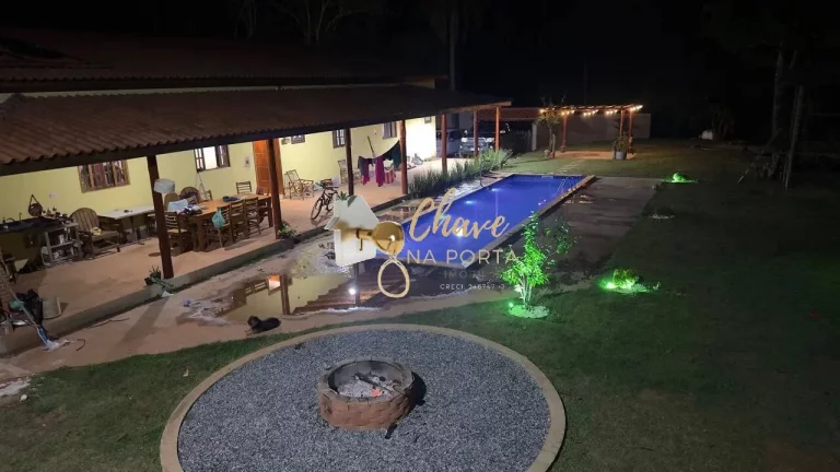 Imagem Chácara à venda em Ibiúna com 4 Dormitórios