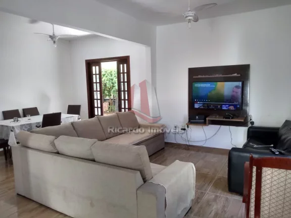 Imagem Casa Independente c/ 3 Qtos (1 Suíte ) 300 Mts Praia Peró