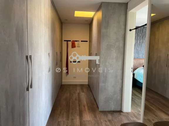 Imagem Casa à venda na Granja Viana com vista para o Golf e 4 suítes COND. FECHADO