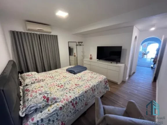 Imagem Casa frente Mar duas frentes, com 6 Suítes, 450m2 de área construída em Piçarras SC