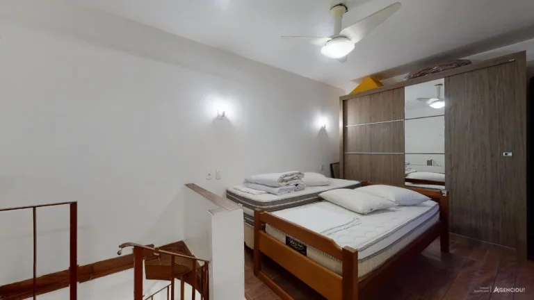 Imagem Sobrado Ipiranga - 220 m² - 3 Dormitórios - 1 Suíte - 2 Vagas