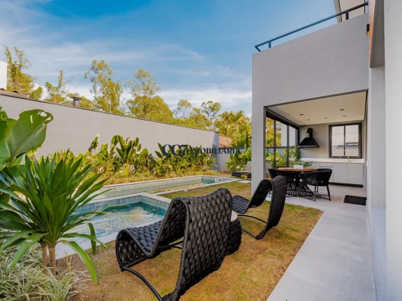 Sobrado com 4 Quartos à Venda, 317 m² em Alphaville - Santana De Parnaíba