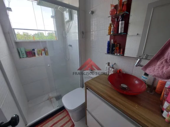 Imagem Apartamento com 2 dormitórios à venda, 60 m² por R$ 210.000,00 - Colubande - São Gonçalo/RJ