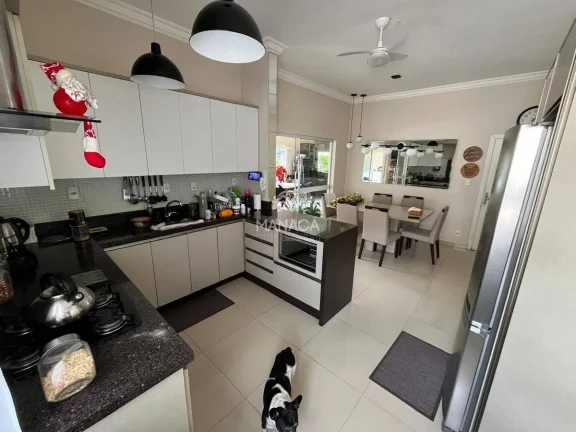 Imagem Casa 3 dormitórios à venda no centro de Gaspar