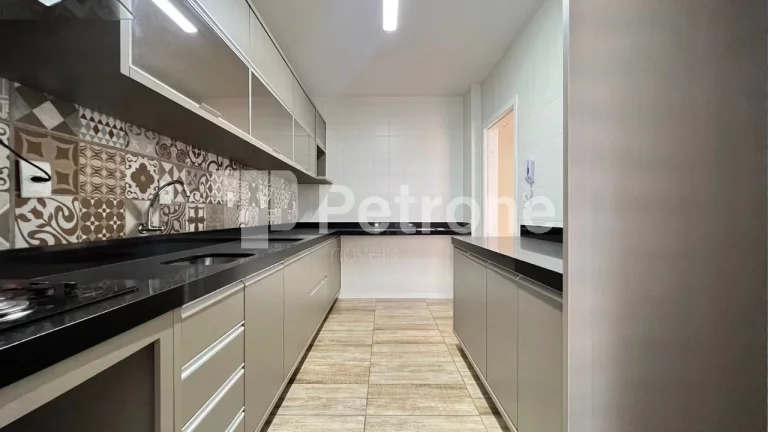 Imagem APARTAMENTO RESIDENCIAL em ITAPEMA - SC, meia praia