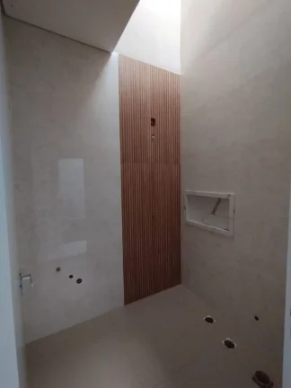 Imagem Imperdível! Casa à venda em Foz do Iguaçu-PR, Jardim Ipê Lv, 3 quartos, 1 suíte, 2 salas, 2 banheiros, 2 vagas, 98m².