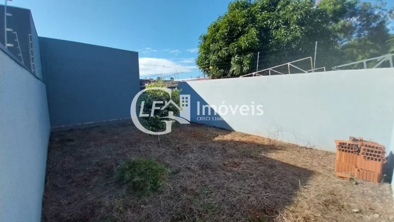 Imagem Casa à venda em Campo Grande-MS, Nova Lima: 2 quartos, 1 sala, 1 banheiro, 2 vagas, 70m². Aproveite!