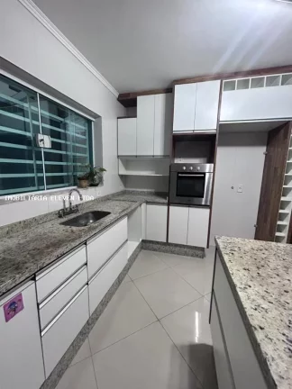 Imagem Sobrado para Venda em Guarulhos / SP no bairro Vila Carioca