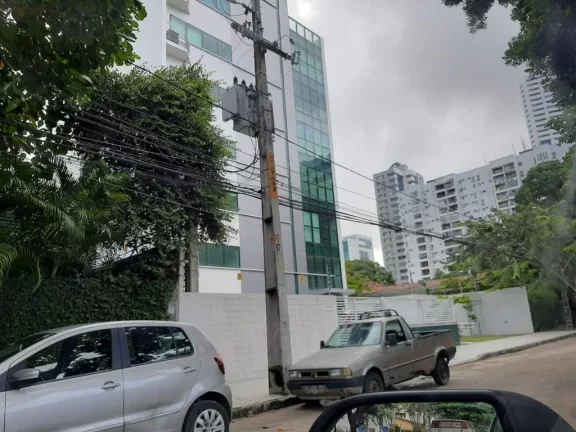 Sala Comercial de 33m², localizado em Casa Forte, Recife - Pernambuco.
