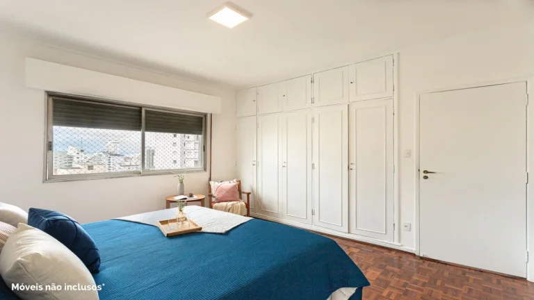 Imagem Apartamento 285M² Reformado, 4Q, 1 Suíte, Sala para 2 Ambientes, 2 Banheiros, 1 Vaga, Banheira, Piscina, Split.