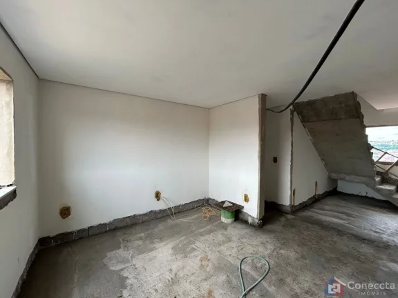 Imagem Cobertura de 149m² à Venda – 3 Quartos, Suíte e Área Gourmet – Patos de Minas