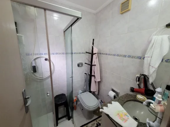 Imagem PITANGUEIRAS - LOCALIZAÇÃO PRIVILEGIADA, NA QUADRA DO MAR, AMPLO APARTAMENTO COM 80 M² ÚTEIS, CLARO E SUPER AREJADO, 1 VAGA DE GARAGEM NO PRÉDIO.